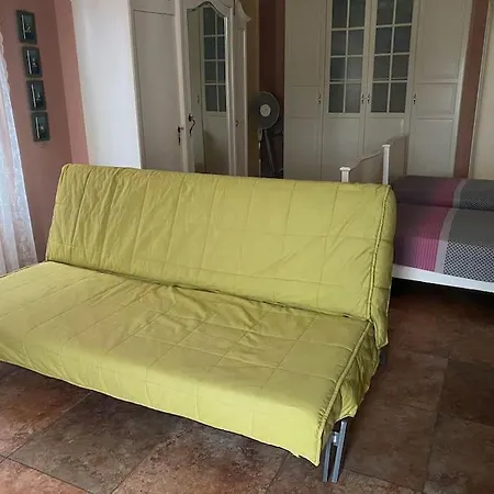 Maggiore Country شقة